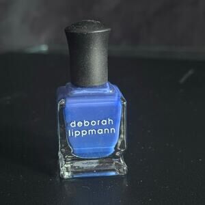 Deborah Lippmann nail polish I know what boys like : blue